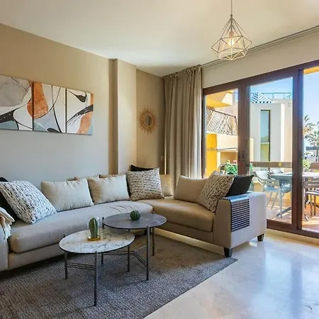 Moderno 2dr Apartmento, Residencia Frente A La Playa * Estepona